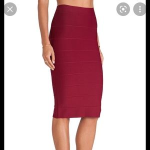 Bcbg MaxAzria Leger pencil skirt in deep cranberry sz XS